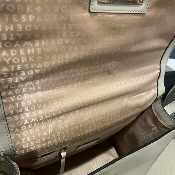 Kate Spade Cream Leather Crossbody Satchel Bag with Gold Hardware - Picture 9 of 12